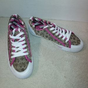 Baby Phat City Cat Low Top sneakers size 7